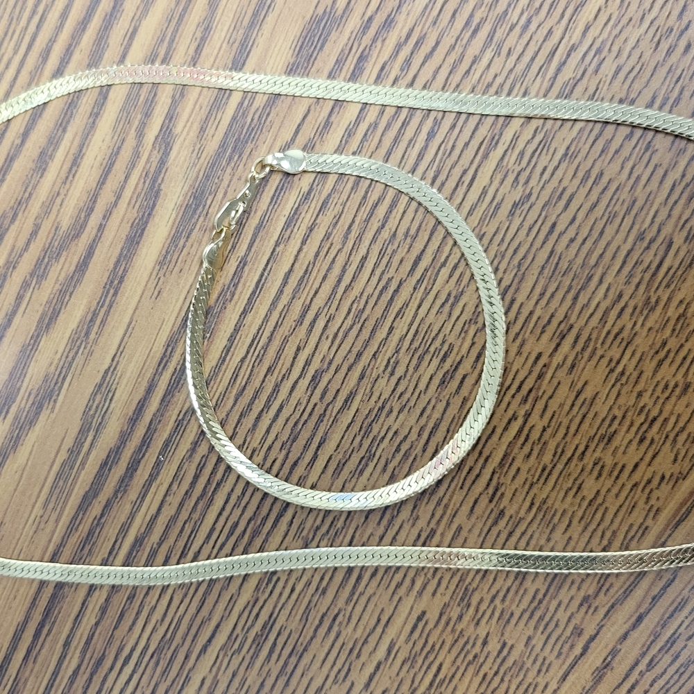 Elegant Gold Chain Necklaces and Bracelet Set